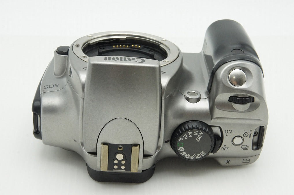 Canon キヤノン EOS Kiss Digital ボディ デジタル一眼レフカメラ シルバー 260123e