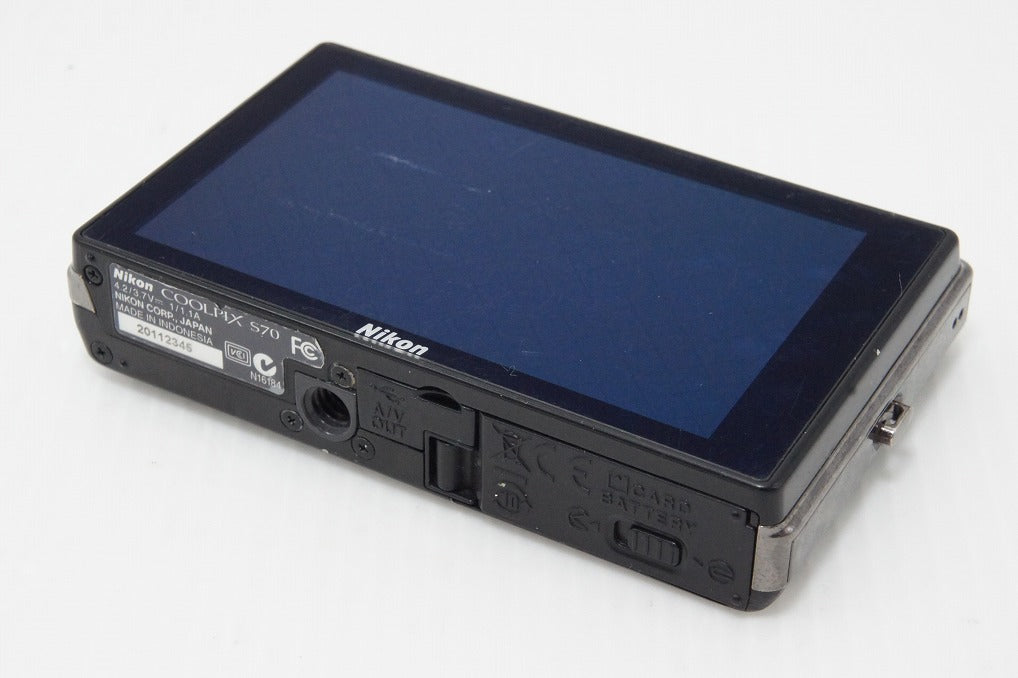 Nikon COOLPIX S70.コンパクトデジタルカメラ・ブラック Nikon ニコン COOLPIX S70 コンパクトデジタルカメラ マットブラック