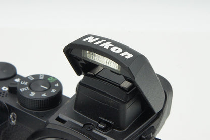 美品 Nikon ニコン Z 50 ボディ + NIKKOR Z DX 16-50mm F3.5-6.3 VR レンズキット ミラーレス一眼カメラ 260120a