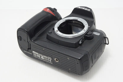 良品 Nikon ニコン D70 ボディ デジタル一眼レフカメラ 260804j