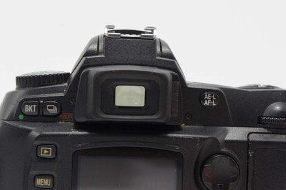 Nikon ニコン D70 ボディ デジタル一眼レフカメラ 260807u