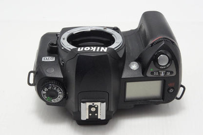 Nikon D70 Digital SLR Camera Body Black with Bag 260804e