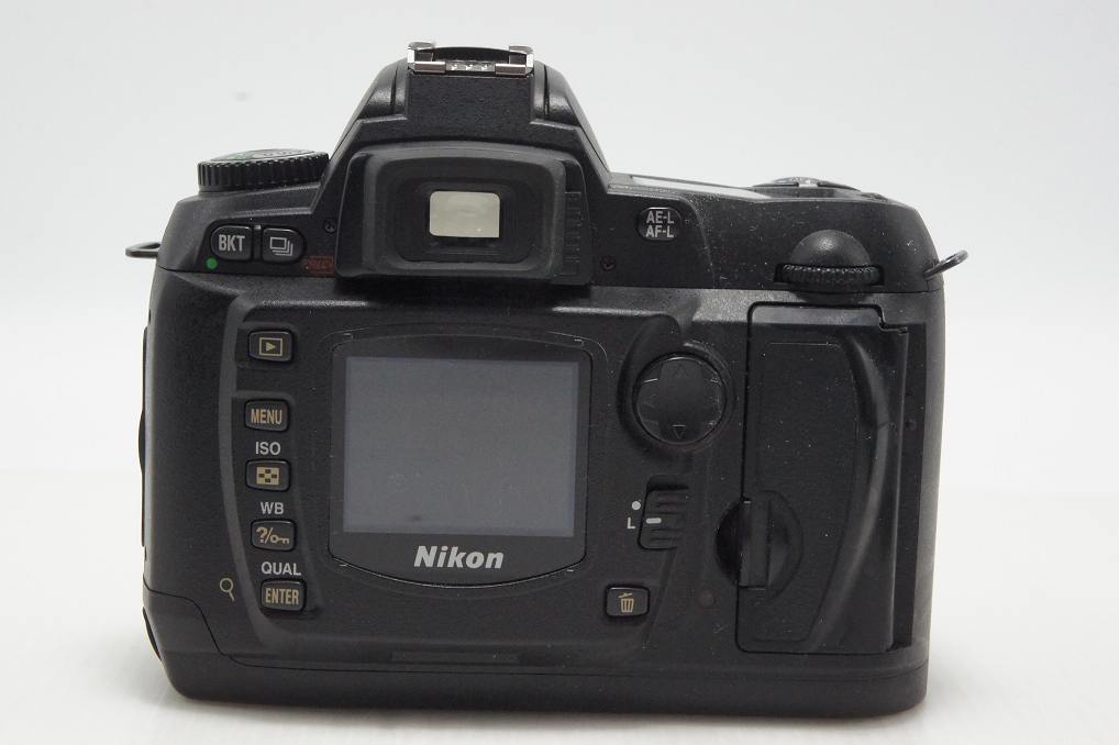 Nikon ニコン D70 ボディ デジタル一眼レフカメラ ブラック バック付 260804e