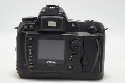 Nikon D70 Digital SLR Camera Body Black with Bag 260804e