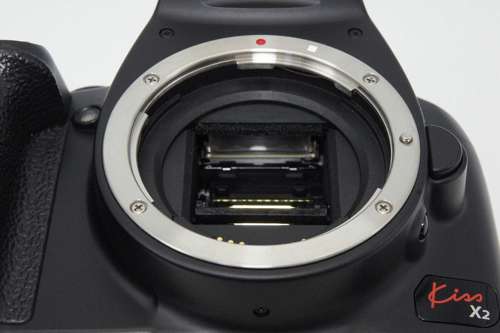 CanonEOSKISSX2＋CanonEF-S18-55mm充電アダプタ付き Canon キヤノン EOS Kiss X2 レンズキット (EF-S 18-55mm F3.5-5.6 IS