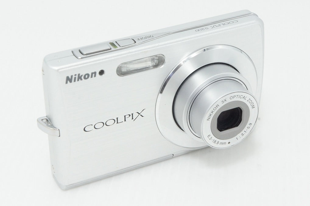 Nikon ニコン COOLPIX S200 コンパクトデジタルカメラ シルバー 元箱付 260430f