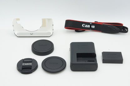 良品 Canon EOS M10 レンズキット (EF-M 15-45mm F3.5-6.3 IS STM) ミラーレス ホワイト ボディジャケット付 260309j
