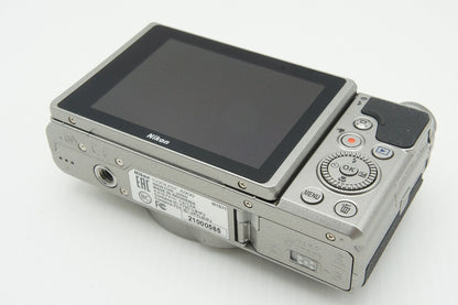 美品 Nikon ニコン COOLPIX A900 コンパクトデジタルカメラ シルバー 元箱付 260126s