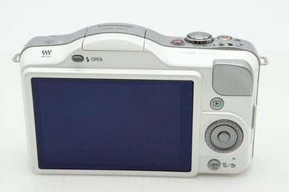 良品 Panasonic パナソニック LUMIX DMC-GF3 ボディ ミラーレス一眼カメラ ホワイト 260126n
