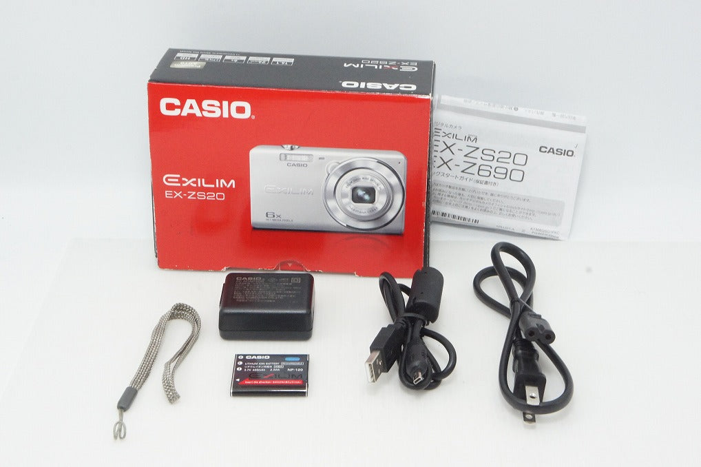 美品 CASIO カシオ EXILIM EX-ZS20 コンパクトデジタルカメラ シルバー