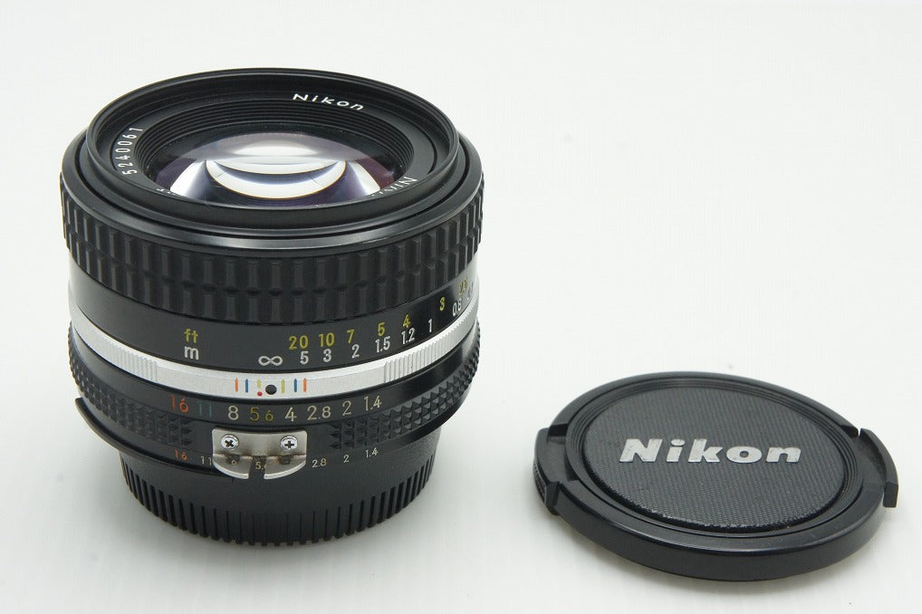 美品 Nikon ニコン Ai-S Nikkor 50mm F1.4 MF 単焦点レンズ 260123aj