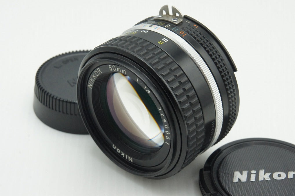 美品 Nikon ニコン Ai-S Nikkor 50mm F1.4 MF 単焦点レンズ 260123aj