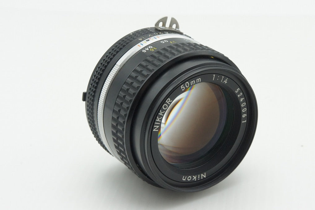 美品 Nikon ニコン Ai-S Nikkor 50mm F1.4 MF 単焦点レンズ 260123aj