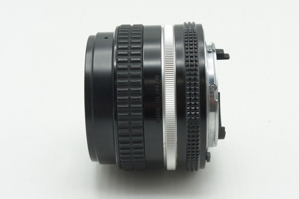 美品 Nikon ニコン Ai-S Nikkor 50mm F1.4 MF 単焦点レンズ 260123aj
