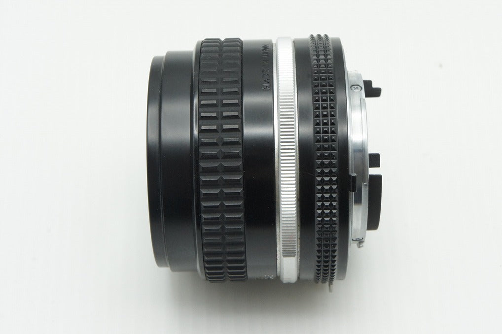 美品 Nikon ニコン Ai-S Nikkor 50mm F1.4 MF 単焦点レンズ 260123aj