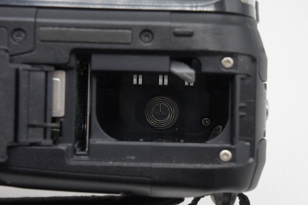 Canon キヤノン iVIS HF R11 デジタルビデオカメラ ブラック 260126i