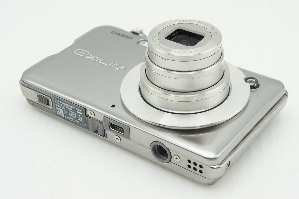 美品 CASIO カシオ EXILIM EX-S10 コンパクトデジタルカメラ シルバー 260123ag