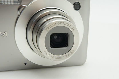 美品 CASIO カシオ EXILIM EX-S10 コンパクトデジタルカメラ シルバー 260123ag