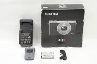 美品 FUJIFILM フジフィルム XQ2 コンパクトデジタルカメラ シルバー 元箱付 240817c