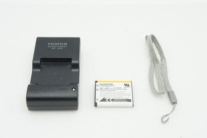 美品 FUJIFILM フジフィルム FinePix JX280 コンパクトデジタルカメラ シャンパンゴールド 260123ad