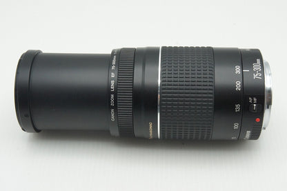 良品 Canon キヤノン EF 75-300mm F4-5.6 III USM フルサイズ ズームレンズ 元箱付 260126w