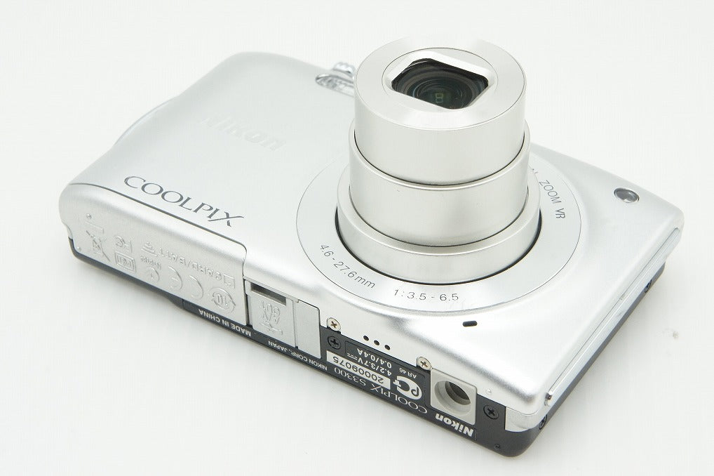 良品 Nikon ニコン COOLPIX S3300 コンパクトデジタルカメラ クリスタルシルバー 260123x