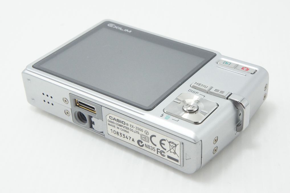 CASIO カシオ EXILIM EX-Z500 コンパクトデジタルカメラ シルバー
