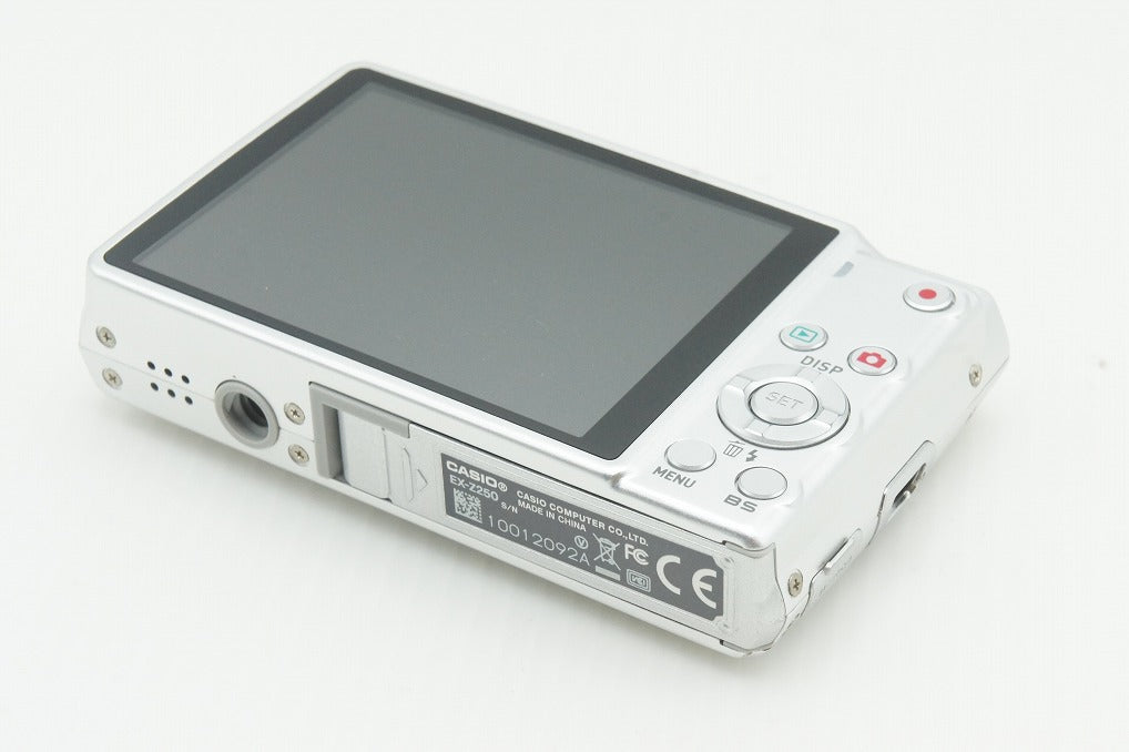 良品 CASIO カシオ EXILIM EX-Z250 コンパクトデジタルカメラ シルバー 260126q