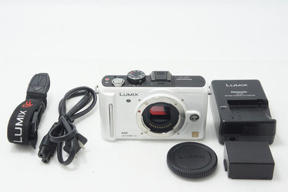 良品 Panasonic パナソニック LUMIX DMC-GF1 ボディ ミラーレス一眼カメラ ホワイト 260811s