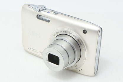 Excellent Condition Nikon COOLPIX S3100 Compact Digital Camera Champagne Silver 260512ad