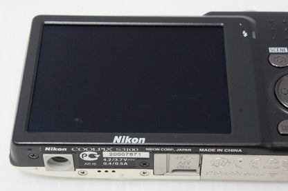 Excellent Condition Nikon COOLPIX S3100 Compact Digital Camera Champagne Silver 260512ad