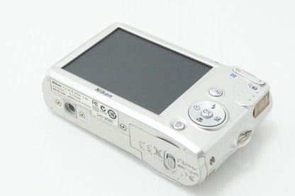 Nikon ニコン COOLPIX L16 コンパクトデジタルカメラ シルバー 260813s
