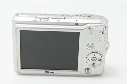 Nikon ニコン COOLPIX L16 コンパクトデジタルカメラ シルバー 260813s