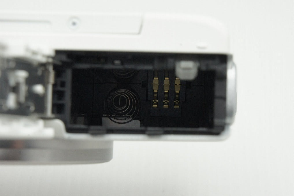 美品 Canon EOS M100 + EF-M 15-45mm IS STM レンズキット ミラーレス一眼カメラ ホワイト ボトムカバー付 260123ar