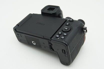 新品級 Nikon ニコン Z50II + NIKKOR Z DX 16-50mm F3.5-6.3 VR レンズキット ミラーレス一眼カメラ 260128c