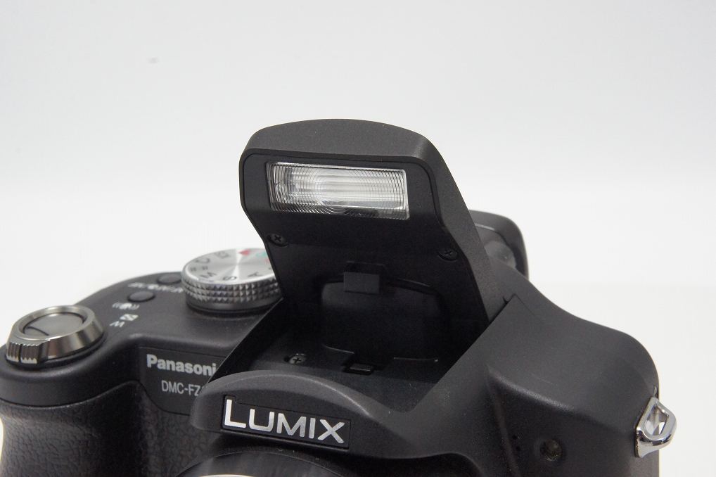 美品 Panasonic パナソニック LUMIX DMC-FZ8 デジタルカメラ ブラック ケース付 260818g