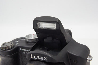 美品 Panasonic パナソニック LUMIX DMC-FZ8 デジタルカメラ ブラック ケース付 260818g