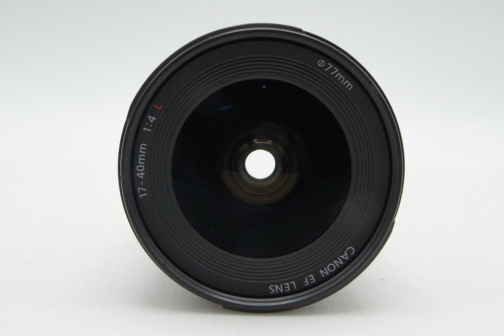 美品 Canon キヤノン EF 17-40mm F4L USM フルサイズ ズームレンズ フード ポーチ付 260123al
