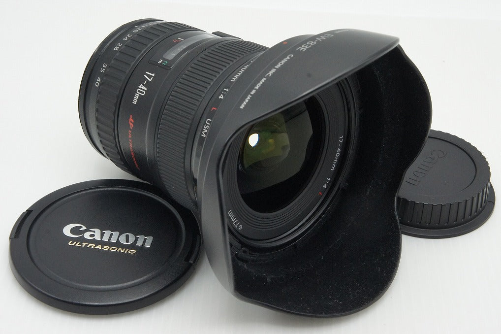 美品 Canon キヤノン EF 17-40mm F4L USM フルサイズ ズームレンズ フード ポーチ付 260123al