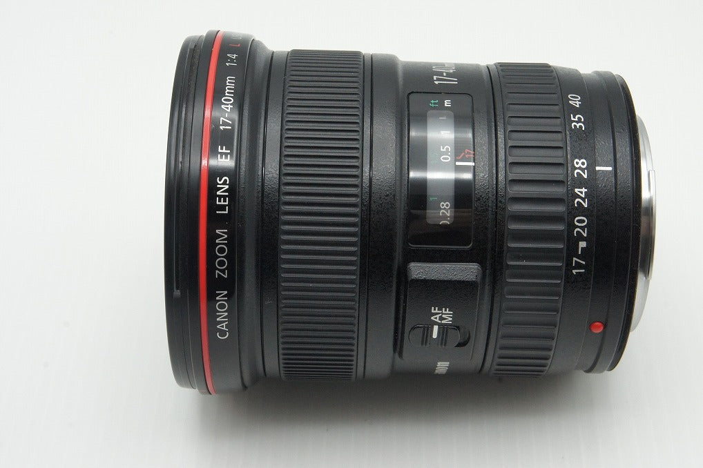 美品 Canon キヤノン EF 17-40mm F4L USM フルサイズ ズームレンズ フード ポーチ付 260123al