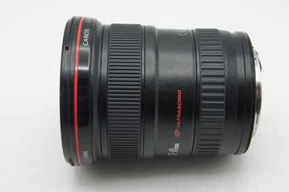 美品 Canon キヤノン EF 17-40mm F4L USM フルサイズ ズームレンズ フード ポーチ付 260123al