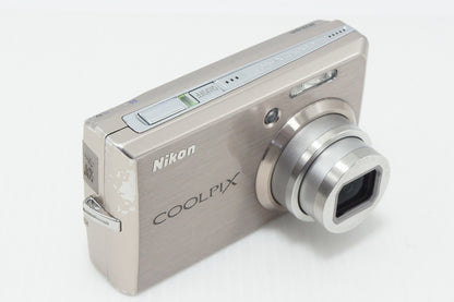 Good condition Nikon COOLPIX S600 Compact Digital Camera Pink Gold 260513h