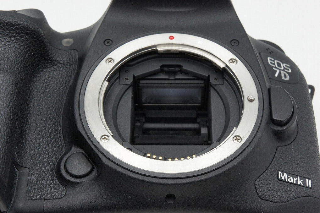 良品 Canon キヤノン EOS 7D Mark II ボディ デジタル一眼レフカメラ 260316o