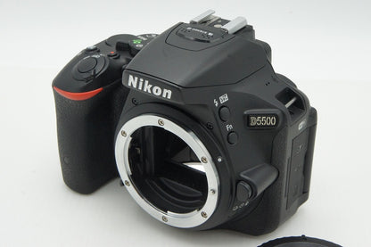 美品 Nikon ニコン D5500 ボディ デジタル一眼レフカメラ 260130j