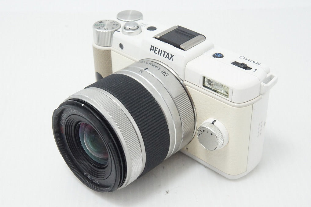 良品 PENTAX Q ズームレンズキット [標準ズーム 02 STANDARD ZOOM (smc PENTAX 5-15mm F2.8-4.5 ED AL IF) ] ミラーレス一眼カメラ ホワイト 260817c