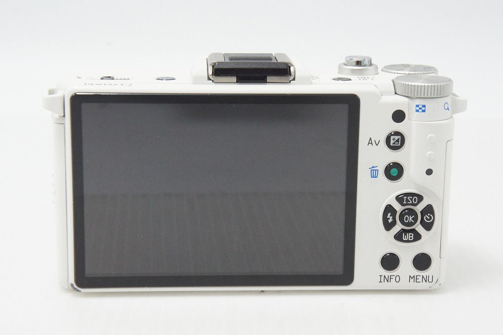 良品 PENTAX Q ズームレンズキット [標準ズーム 02 STANDARD ZOOM (smc PENTAX 5-15mm F2.8-4.5 ED AL IF) ] ミラーレス一眼カメラ ホワイト 260817c