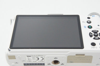 良品 PENTAX Q ズームレンズキット [標準ズーム 02 STANDARD ZOOM (smc PENTAX 5-15mm F2.8-4.5 ED AL IF) ] ミラーレス一眼カメラ ホワイト 260817c