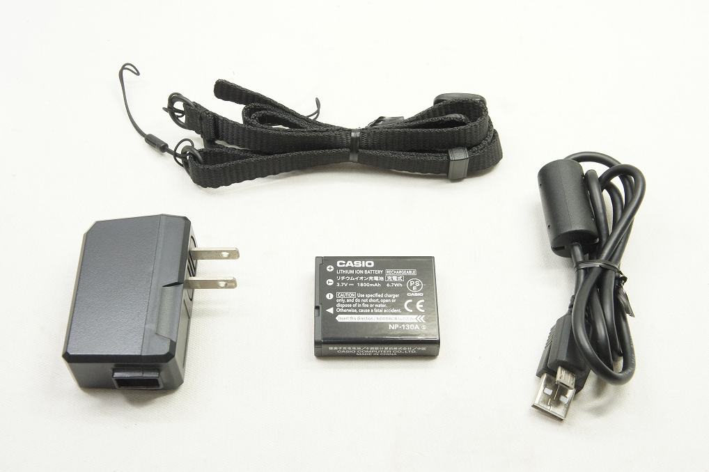 CASIO カシオ HIGH SPEED EXILIM EX-ZR3200 コンパクトデジタルカメラ ホワイト 250521g