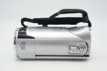 Good Condition JVC Kenwood Everio GZ-HM690-S Digital Video Camera Precious Silver 260512ag