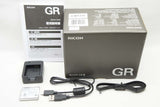 美品 RICOH リコー GR III 24.2MP APS-C コンパクトデジタルカメラ 元箱付 241101d